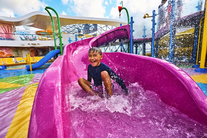Splashaway Bay℠ (kids & teens)